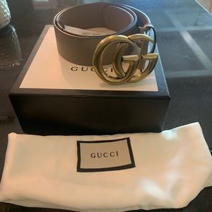 Gucci women’s marmot Double G buckle belt